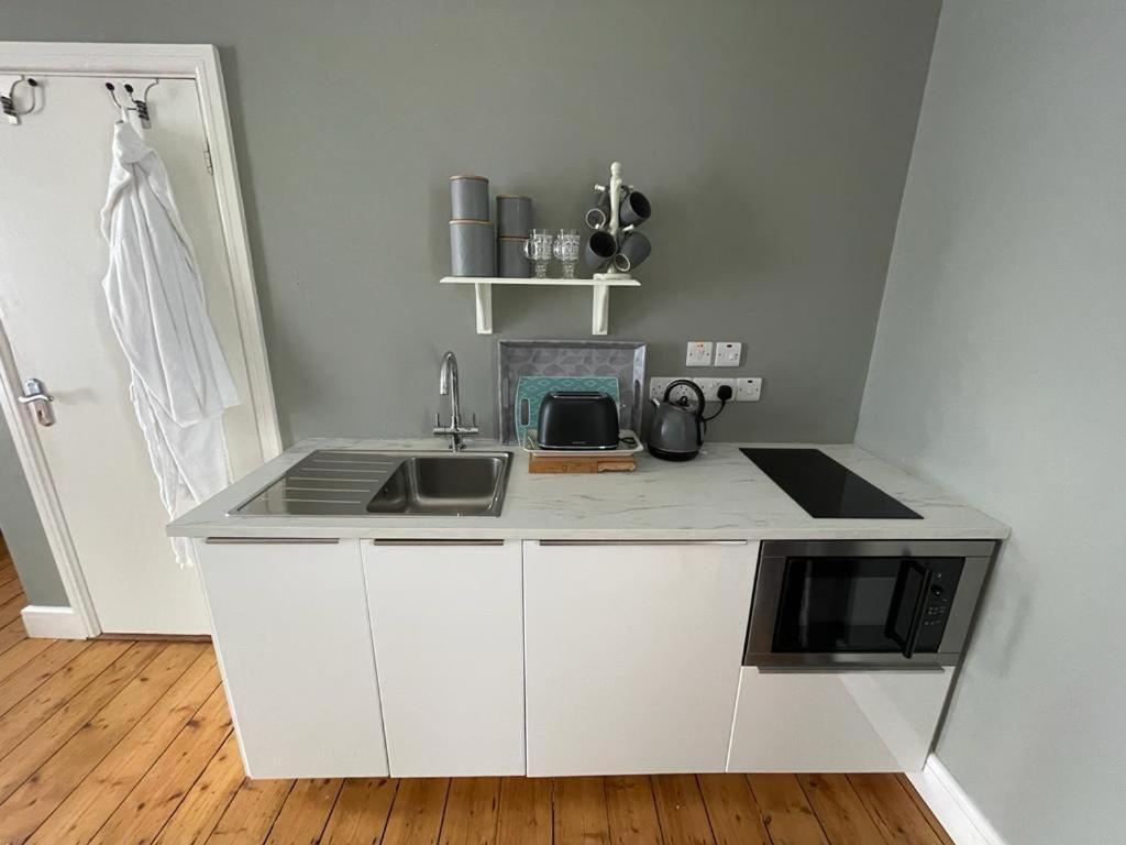 6 New Street Selfcatering Bnb Studio 1 Bantry Exterior photo